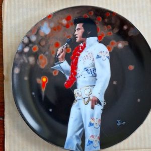 Elvis Plate